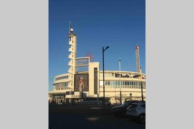 Langan's Blackpool Holiday Let