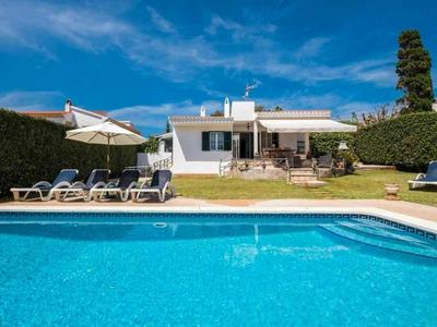 VILLA JARAMA - Elegante chalet cerca de la playa