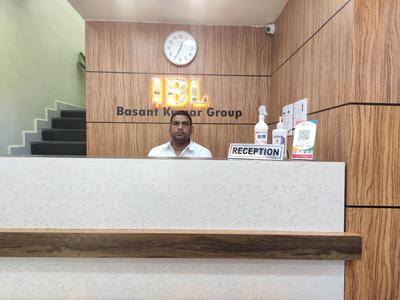 HOTEL CENTRAL SQUARE "A Couple Friendly Hotel"