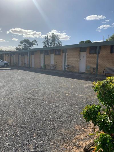 HOPETOUN COMMUNITY HOTEL MOTEL