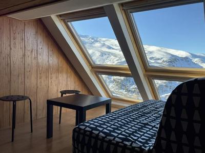Sierra Nevada, Apartamento abuhardillado parking y wifi