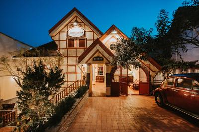 Ngôi Làng Cổ 77 Hoàng Diệu