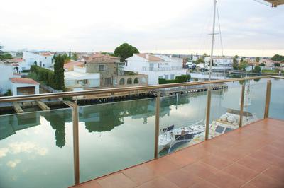 Apartamento en Roses con vistas al canal y piscina AV-52