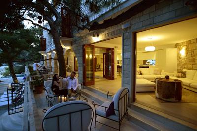 Spectacular Beachfront Brac Villa 6 Bedrooms Villa Selca Violet