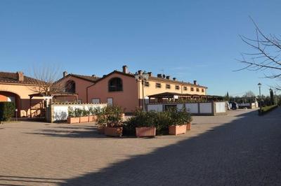 Ampio appartamento con piscina in prossimità del mare