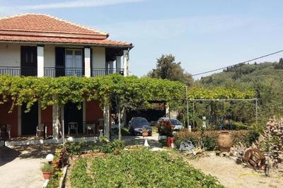 AGATHA'S HOUSE
