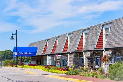 Old Harbor Inn