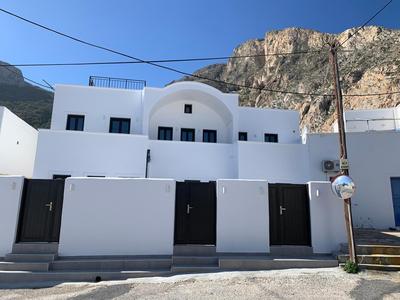 Nostos Apartments Kamari