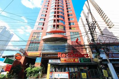 RedDoorz at The Providence Tower