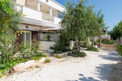 Appartamento Gardenia in Villa Mariella