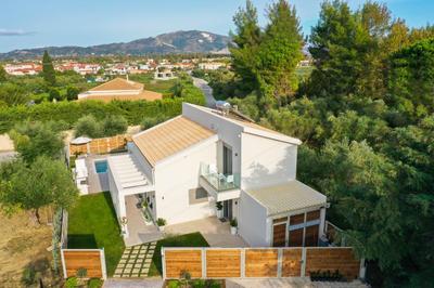 Villa MANDI & JANI by "elite"