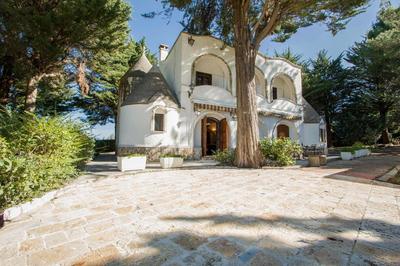 Trulli Serralta by BarbarHouse