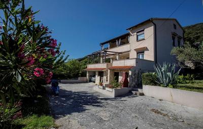 Apartments Vesna 2844