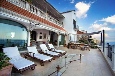 Villa dei Faraglioni - Homelike Villas