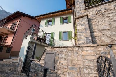 Lora villa, with lake view