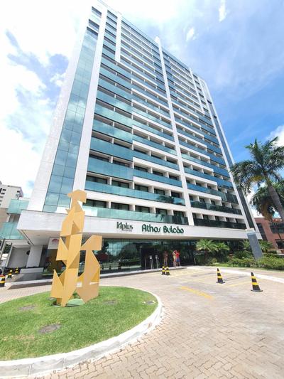 FLAT NO ATHOS BULCÃO HOTEL, 14º ANDAR, VISTA DA CIDADE, AO LADO DA ESPLANADA DOS MINISTÉRIOS E DO ESTÁDIO MANÉ GARRINCHA, SMART TV, WI-FI, PISCINA, ACADEMI