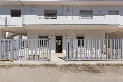 Tabu' Apartments by BarbarHouse