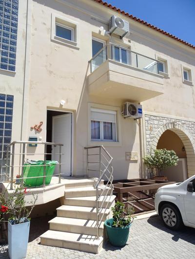 Kalyves Sand- Beach front apartment