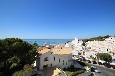 Praia da Oura Apartment - 100 m from the Beach - By Bedzy