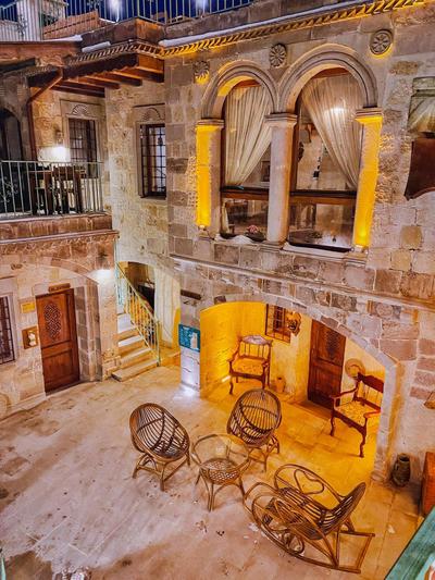 Charming Cave Hotel