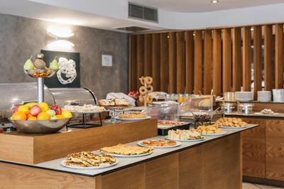 Ladadika Design, Philian Hotels and Resorts