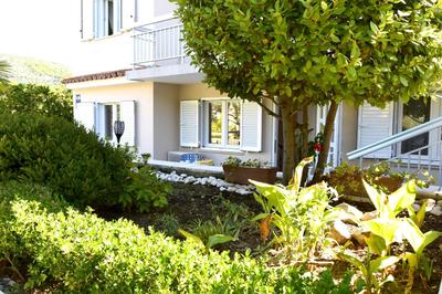 MiraMar Gardenn Apartmment