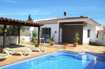 Riumar "Josef", 490m to beach, private pool, On-Site-Service, dog beach