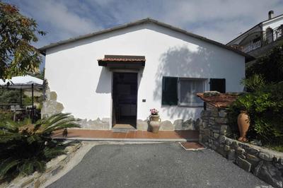 Holiday Homes in Pompeiana 40829