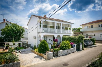 Apartments Judita near the sea
