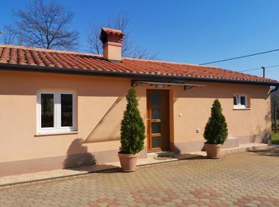 Vidas Nela - Holiday House