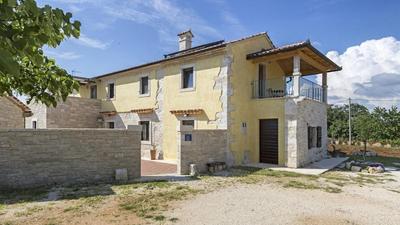 Villa Ive by Villas Holiday