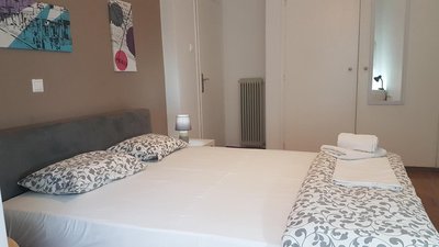 Petrol Apartment- Athens Center, 4 BD, 1 BATH