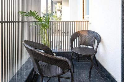 FabHotel La Paz Stay B&B