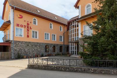 Hotel Denis str Gării nr 72