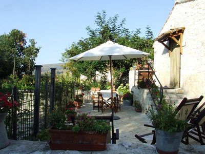 Charming Apartment in Abbateggio with Mountain View, 60 m²