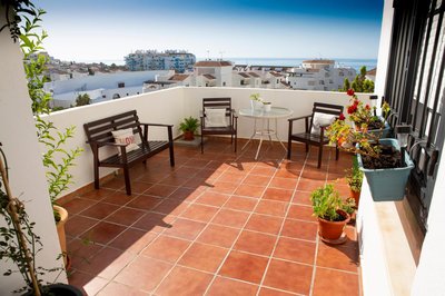 Sea view apartment, shared pools, Estepona, 60 m²