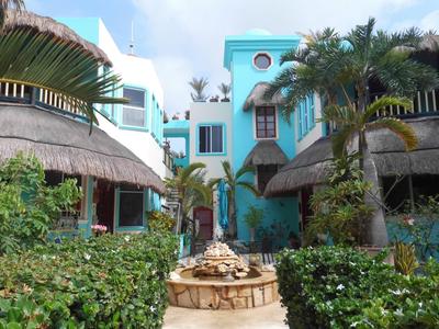 Casa Gatos Suites