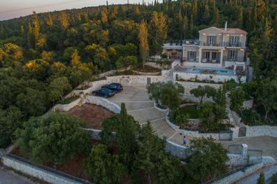 Luxury Villa Fiscardo Walk - Heated Pool & Jacuzzi