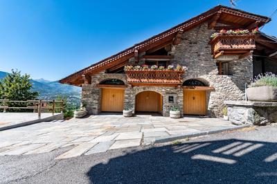 L'Atelier du Temps - Woodstone Villa