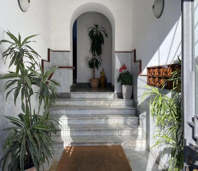 Luna Rossa Roma Guest House