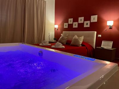 Le Coq Suites