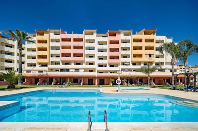 LovelyStay - Bela Vista 3BDR Duplex Penthouse with Pool