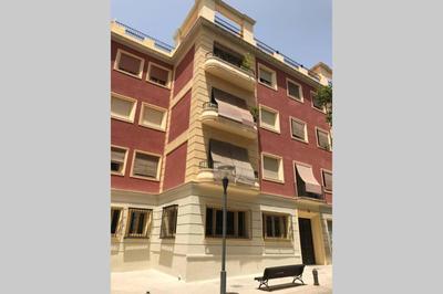Bonito apartamento junto a Paseo de la Bomba