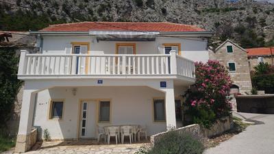 Grand Terrace Sea View Apartment