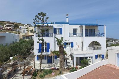 Deck2 Syros Premium Apartments