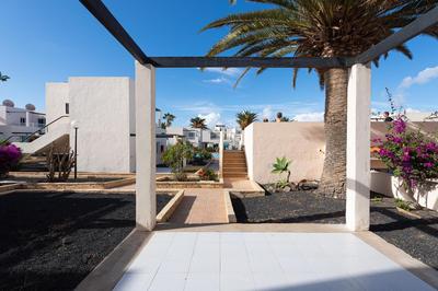 HomeForGuest Apartamento 15 con terraza y piscina en Corralejo
