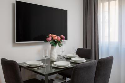 Luxury Studios & Room Five