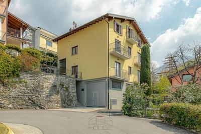 Dea House