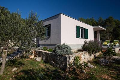 Olive Eden Holiday Home
