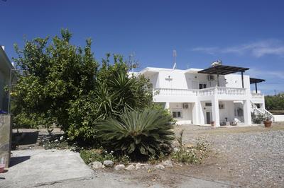 Nicholas Waves Beach Studios